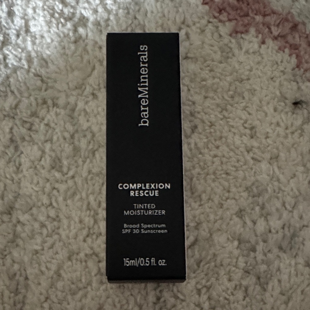 bareMinerals SPF 30 Tinted Moisturizer Sunscreen - Black Packaging
